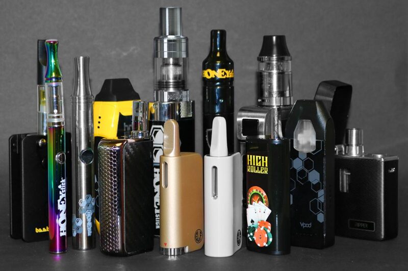 Vape pens for weed oil, dabs and herb